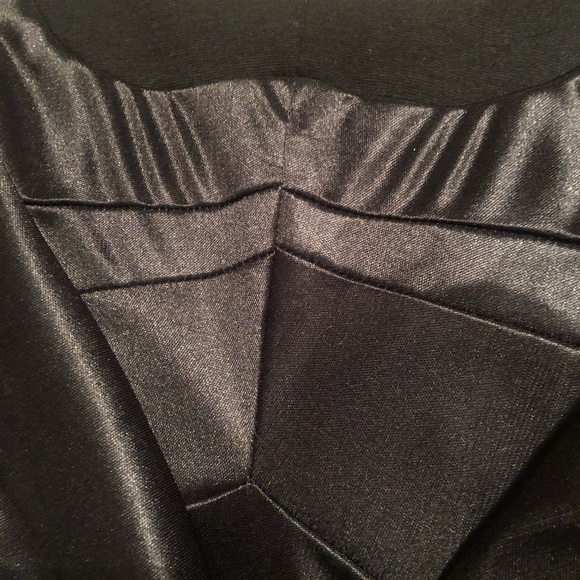 Black Dress - Picture 7 of 7